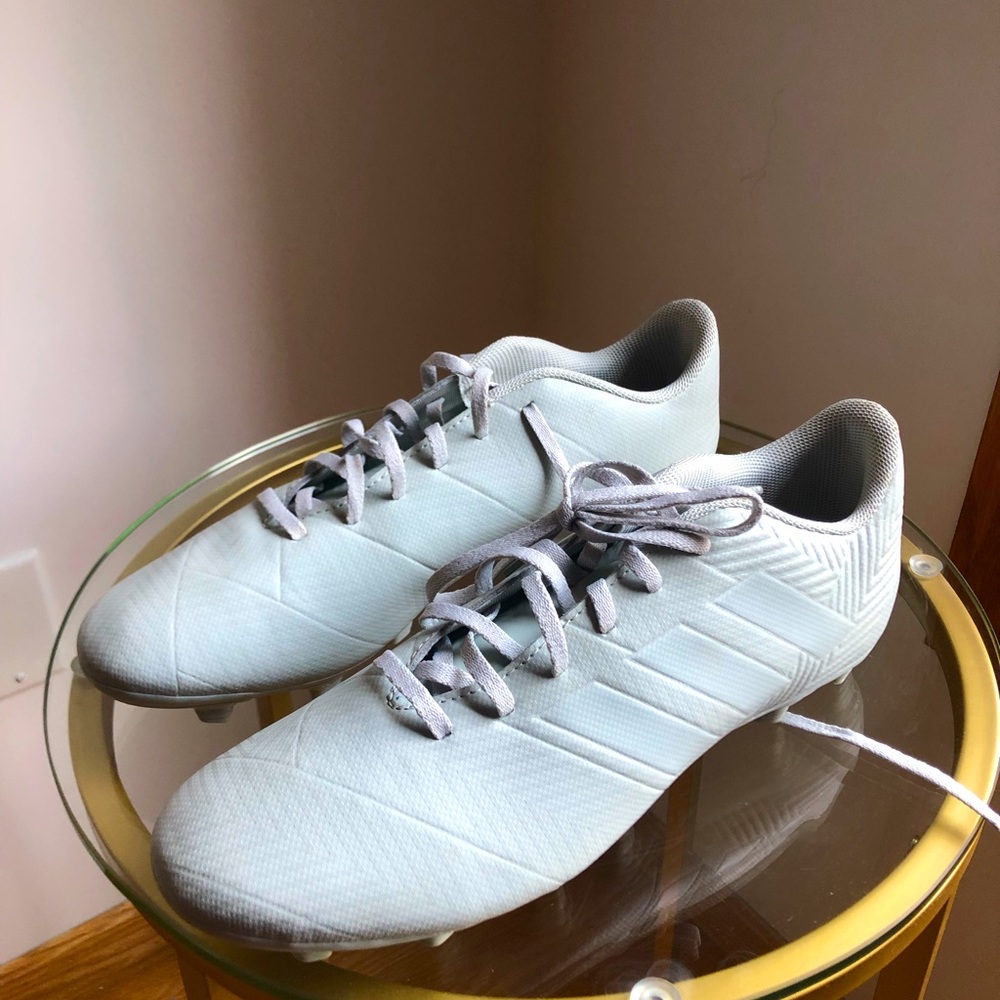 New- Adidas Nemeziz 18.4 FxG US Mens 11 Gray White